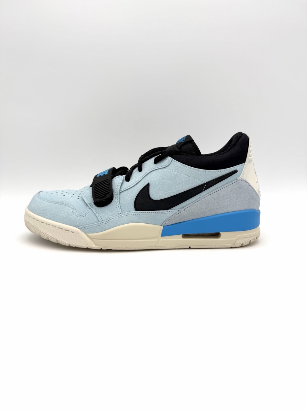 Nike Jordan Men's Legacy 312 Low Shoes Size 11.5 Pale Blue 3 Midsole Strap Laces